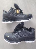vm werk schoenen met stalen neus nieuw in doos 44, Zwart, Nieuw, Ophalen of Verzenden, Werkschoenen