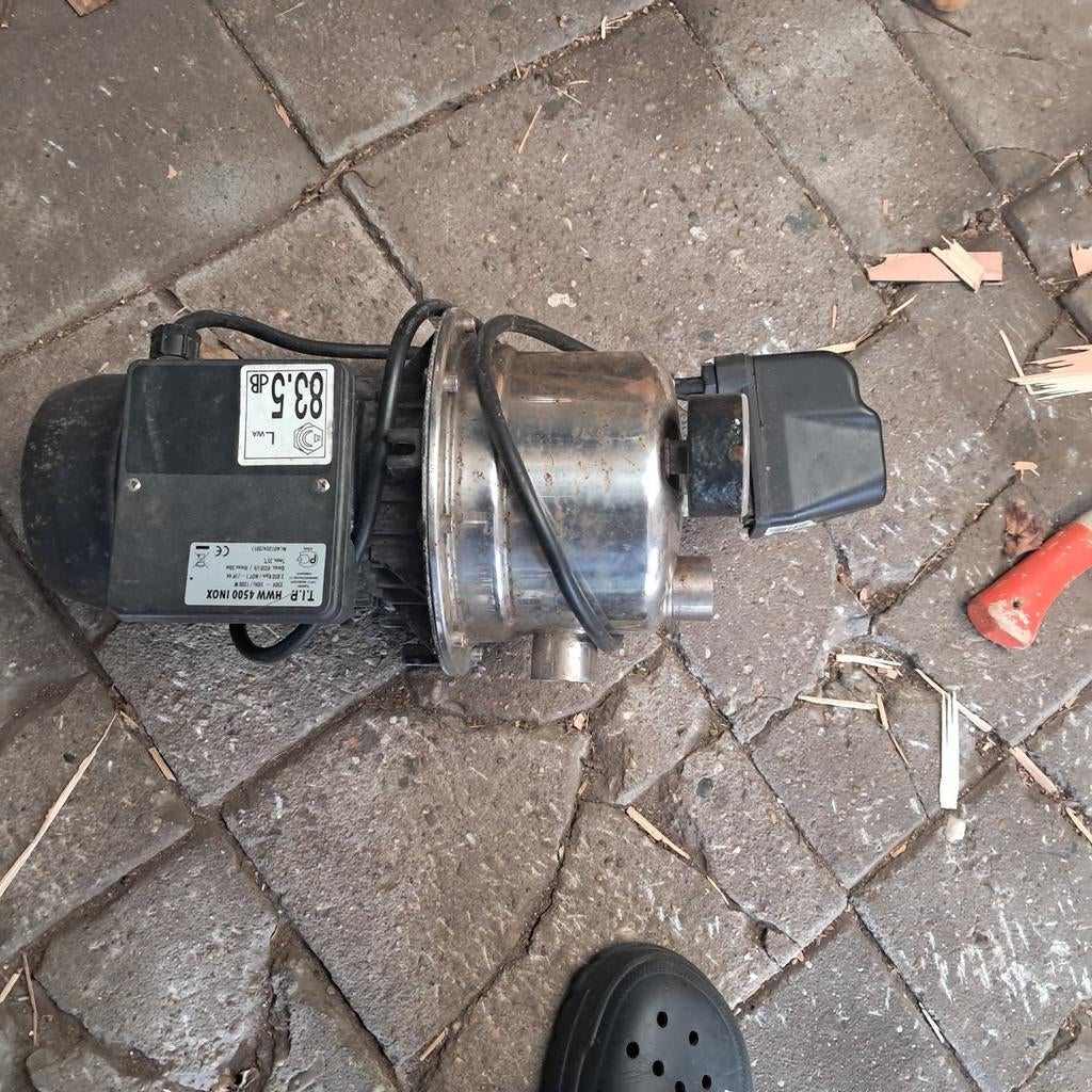 T.I.P. HWW 4500 Inox Hydrofoorpomp, Tuin en Terras, Waterpompen, Ophalen of Verzenden, Gebruikt, Elektrisch, Hydrofoorpomp