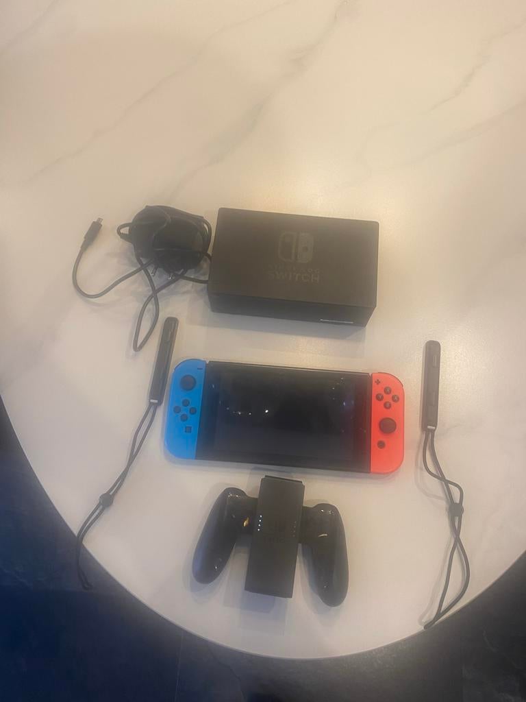 Nintendo Switch Original met Dock en Joy-Cons, Spelcomputers en Games, Ophalen of Verzenden, Gebruikt, Met 2 controllers, Switch Original