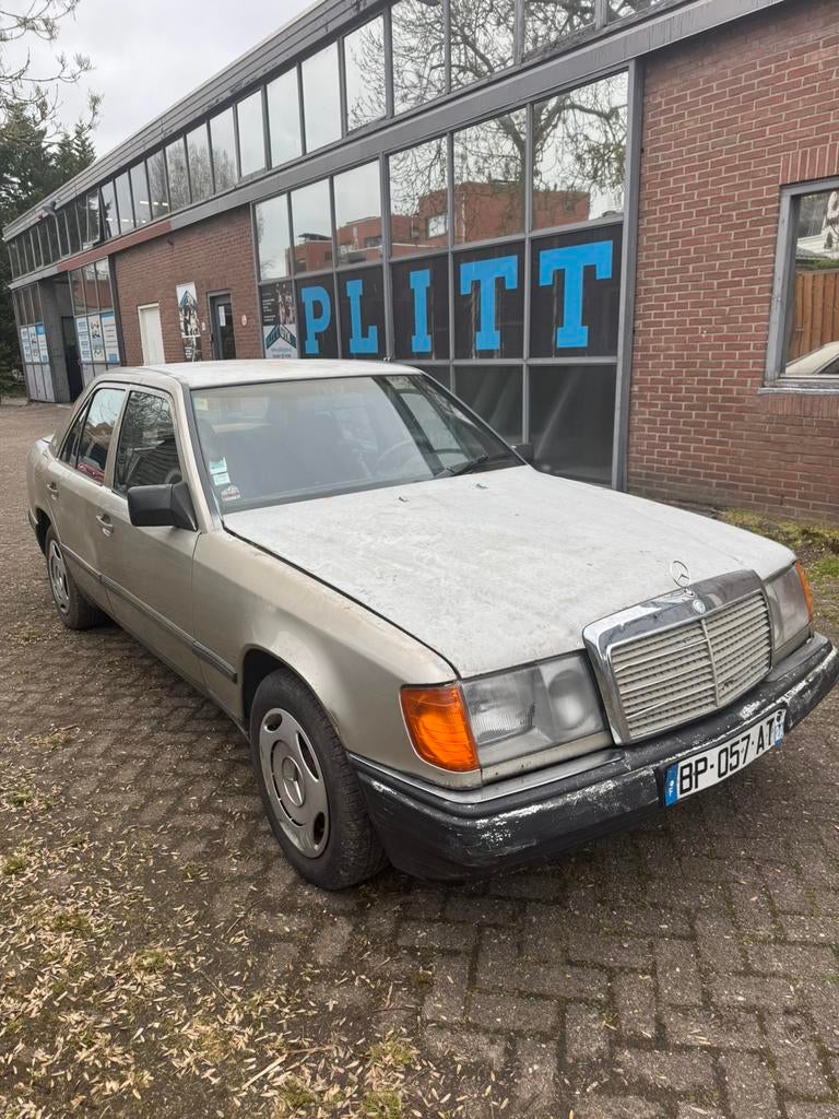 Mercedes 300d w124, Particulier, Te koop