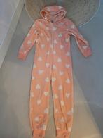 ONESIE NACHTPAK HUISPAK KIDS ZALM MET WITTE HARTJES 158 zgan, Ophalen of Verzenden, Zo goed als nieuw, Meisje, Nacht- of Onderkleding