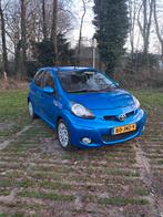 Toyota aygo dynamic blue met cruise controle, Voorwielaandrijving, Blauw, Handgeschakeld, Particulier