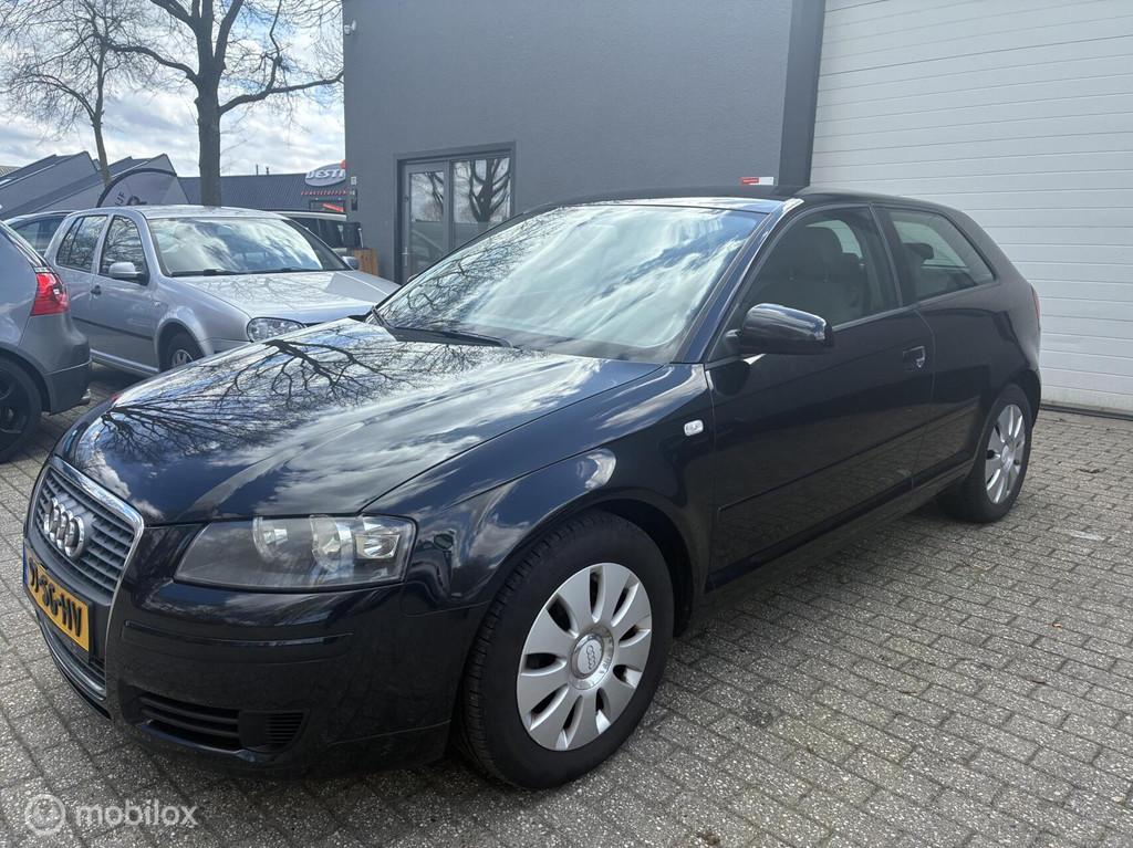 Audi A3 1.6 Attraction / cruise / parkeersensoren, Auto's, Audi, Bedrijf, A3, ABS, Airbags, Alarm, Centrale vergrendeling, Cruise Control