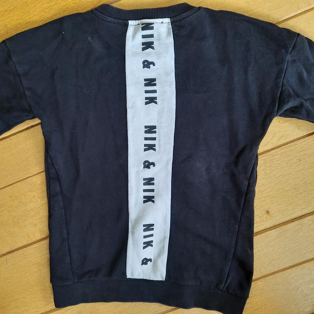 Nik&Nik sweater zwart maat 10/140, Kinderen en Baby's, Kinderkleding | Maat 140, Nik&Nik, Ophalen of Verzenden, Zo goed als nieuw