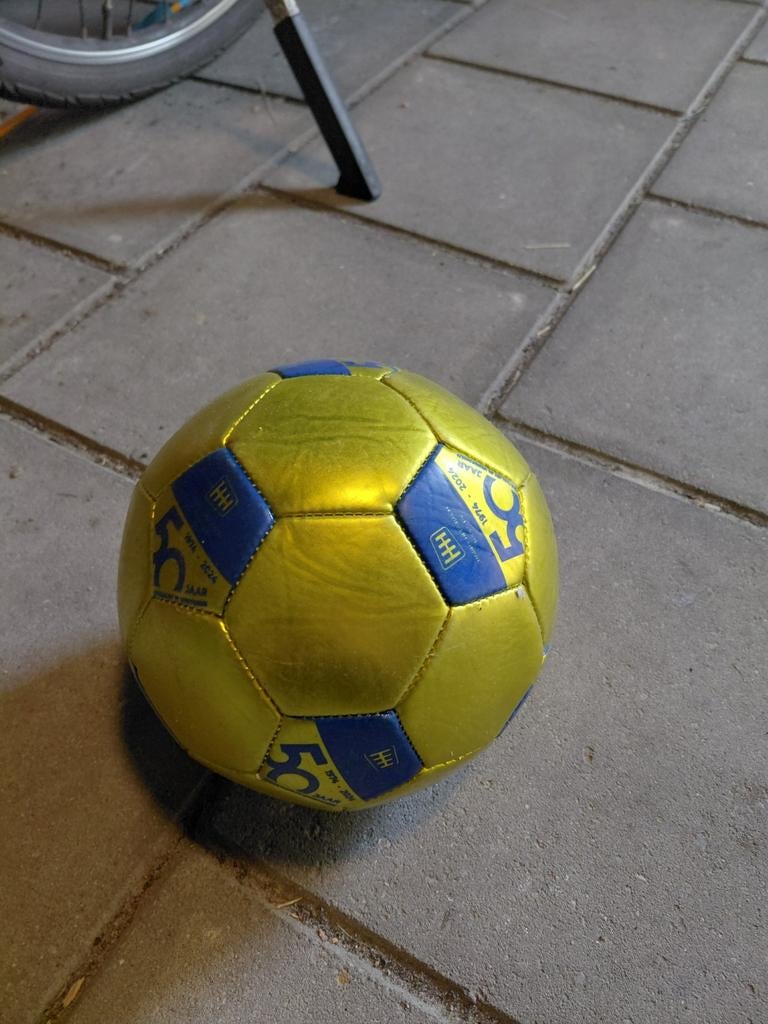Gouden voetbal klein - 50 jaar HH 1974-2024, Ophalen