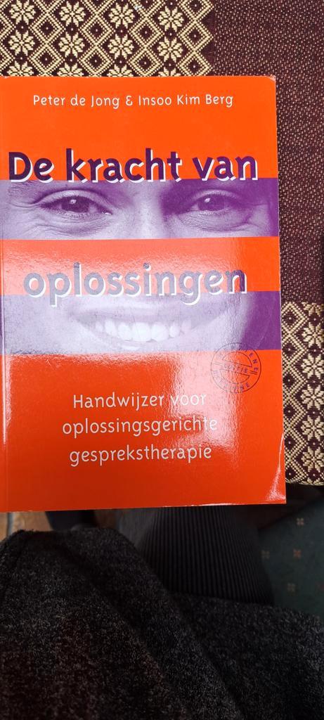 De kracht van oplossingen + handleiding, Boeken, Studieboeken en Cursussen, Ophalen of Verzenden