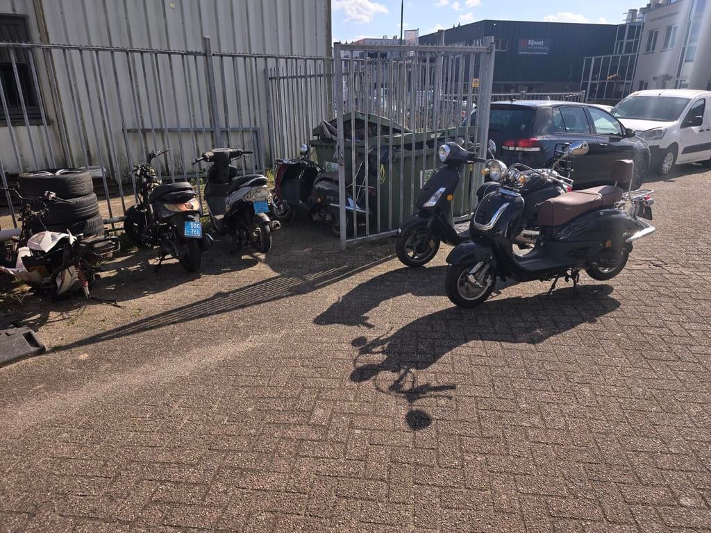 Partij scooters zip retro sym fiddle v clic kymco agility, Fietsen en Brommers, Scooters | Piaggio, Ophalen, Gebruikt, Benzine