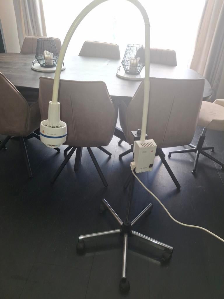 2x Heine Onderzoekslamp HL1200 + HL5000 op Rolstatief, Ophalen of Verzenden, Vergrootglas of Loep