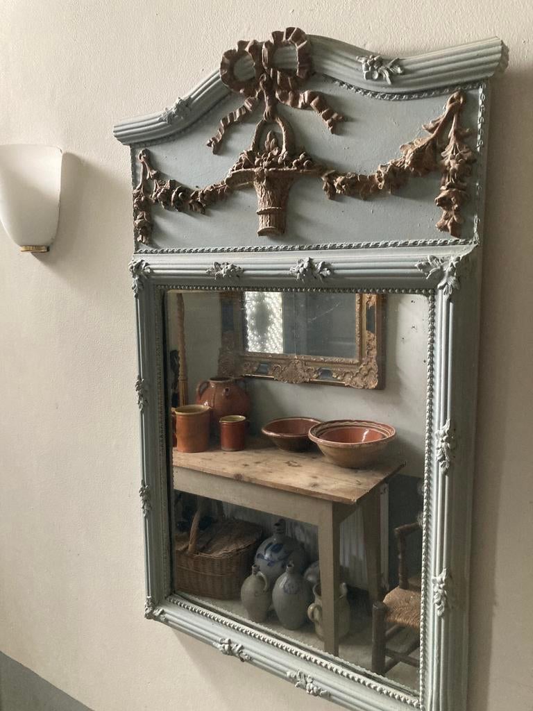 Antieke franse spiegel met guirlande en bloemenmandje, Ophalen, Rechthoekig