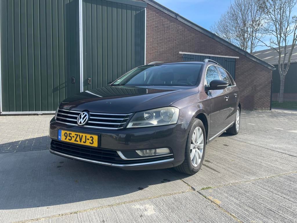 Volkswagen Passat 1.4 TSI 90KW Variant 2011 Bruin, Auto's, Volkswagen, Achterwielaandrijving, Zwart, 4 cilinders, Bruin