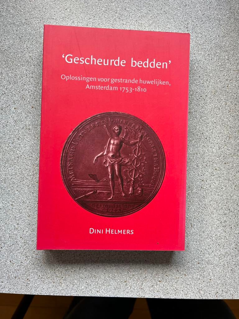 D. Helmers - Gescheurde bedden, Ophalen of Verzenden, Zo goed als nieuw, D. Helmers