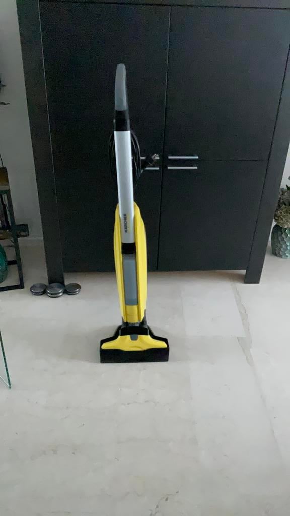 Karcher dweilmachine met 4 extra rollen, Huis en Inrichting, Schoonmaakartikelen, Ophalen, Overige typen
