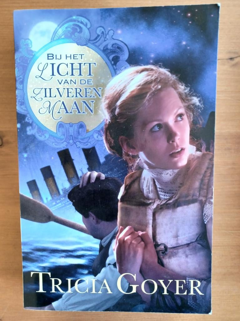 Bij het licht van de zilveren maan, Gelezen, Tricia Goyer, Ophalen of Verzenden, Amerika