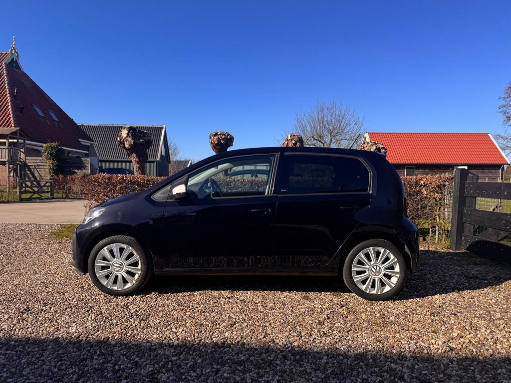 Volkswagen up! 1.0 90pk TSI SOUND/High Up!, Auto's, Voorwielaandrijving, Stof, 4 stoelen, Handgeschakeld