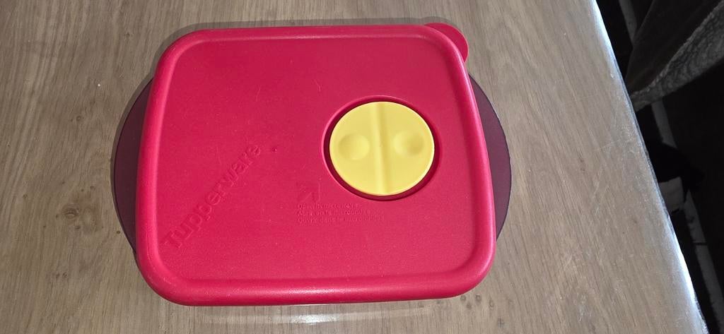 Nieuwe Tupperware Bak 600ml - Ideaal voor Magnetron, Ophalen of Verzenden, Nieuw, Geel, Bak of Kom