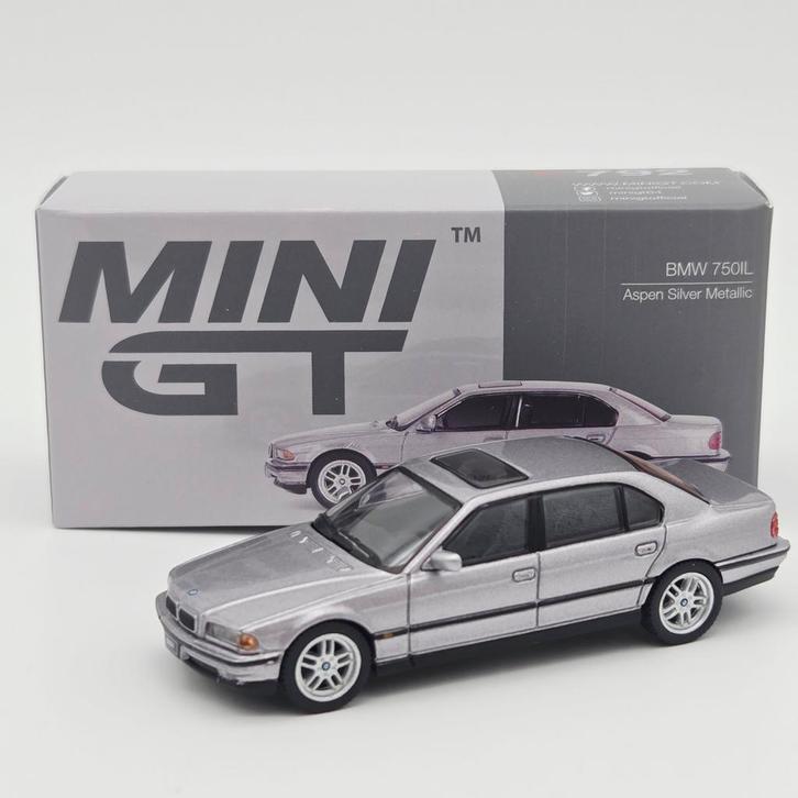 Mini GT BMW E38 750iL Aspen Silver Metallic 1:64, Hobby en Vrije tijd, Modelauto's | Overige schalen, Nieuw, Auto, Ophalen of Verzenden