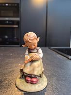 Vintage Hummel beeldje: Meisje met mandoline, Verzamelen, Beelden en Beeldjes, Ophalen of Verzenden, Gebruikt, Hummel