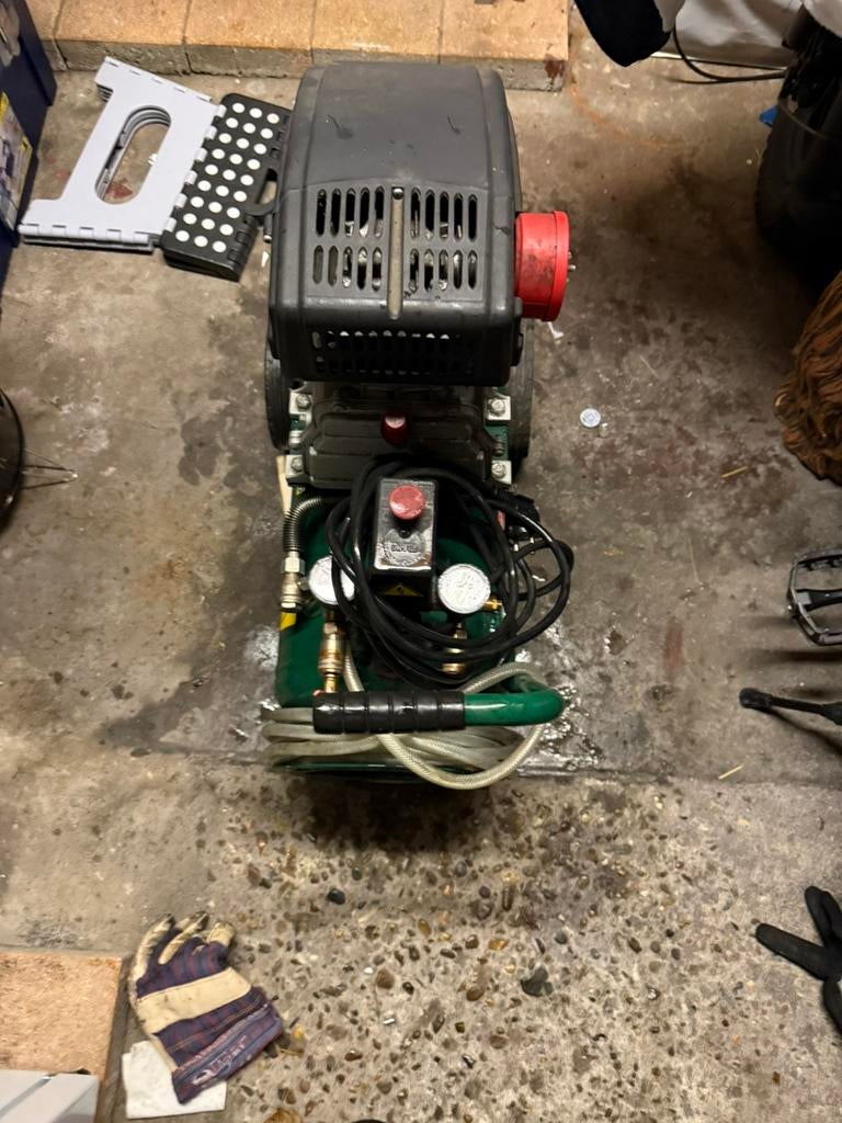 Parkside compressor, Minder dan 25 liter, Ophalen, Zo goed als nieuw, Minder dan 200 liter/min