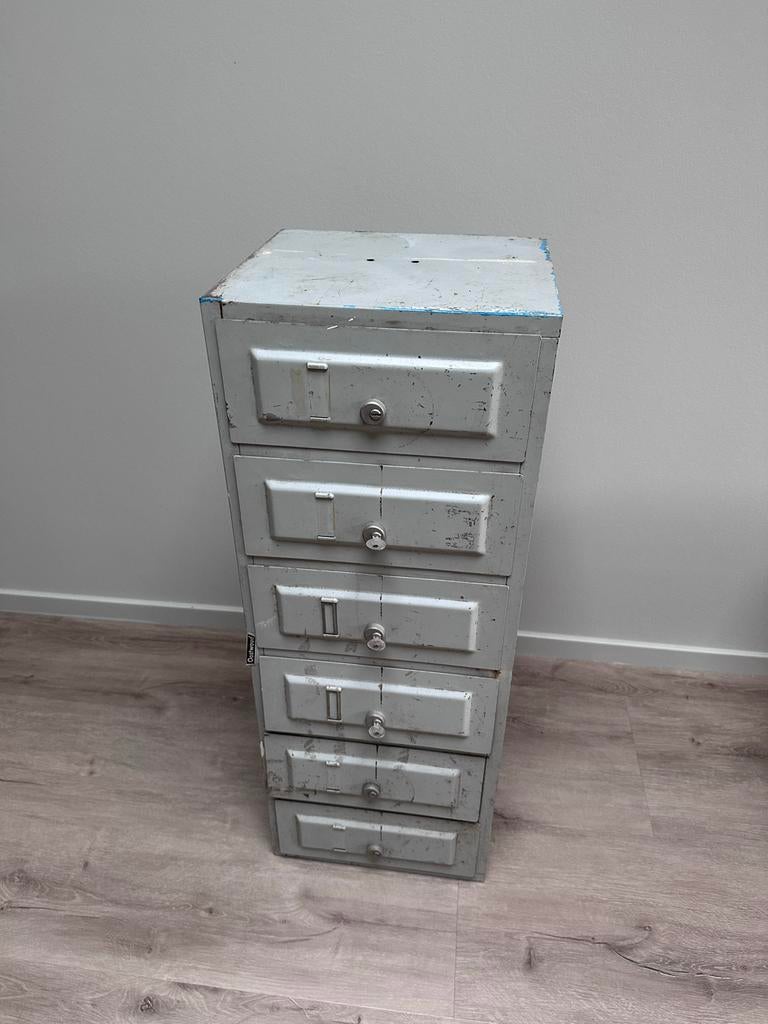 Vintage Oostwoud metalen locker - 89x33x30,5 cm, Ophalen, Gebruikt