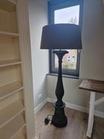 Grote vloerlamp met taupe kap, Gebruikt, Klassiek, Ophalen of Verzenden, 150 tot 200 cm