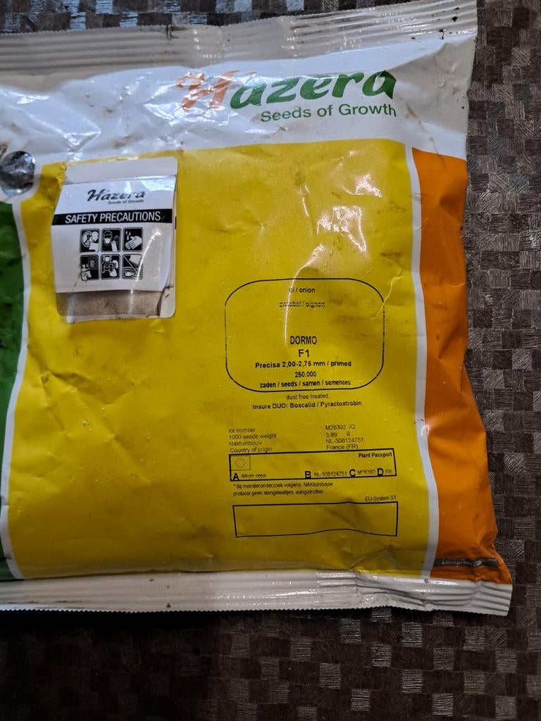 Dormo uienzaad, Ophalen