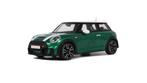 Mini Cooper F56 JCW British Racing Green IV 2021 1:18 OttO