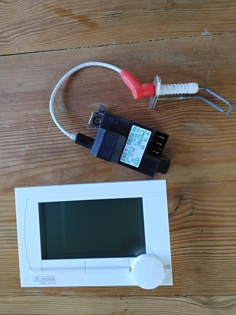 (Gratis)  Remeha iSense thermostaat en CV ketel ontsteking, Ophalen, Slimme thermostaat, Gebruikt