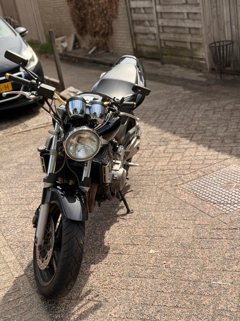 Honda Hornet 600 - Sportieve Naked Bike, Sportuitlaat, 4 cilinders, Motorrijbewijs A, Gebruikt