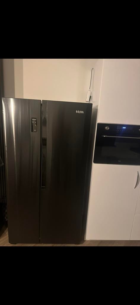 Etna AKV5178ZWA Side-by-Side Koelkast - Zwart, 200 liter of meer, 60 cm of meer, Met aparte vriezer, Zo goed als nieuw