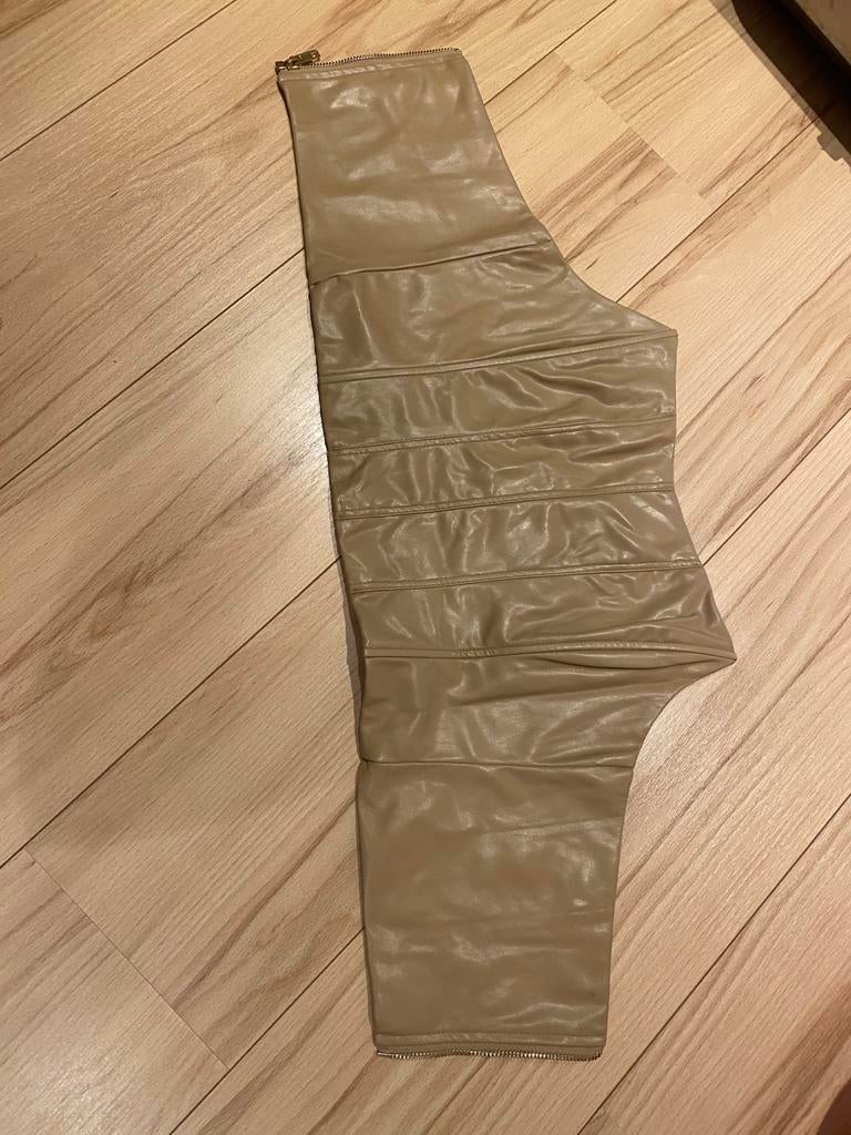 Top, Kleding | Dames, Tops, Ophalen of Verzenden, Zo goed als nieuw, Maat 38/40 (M), Zonder mouw