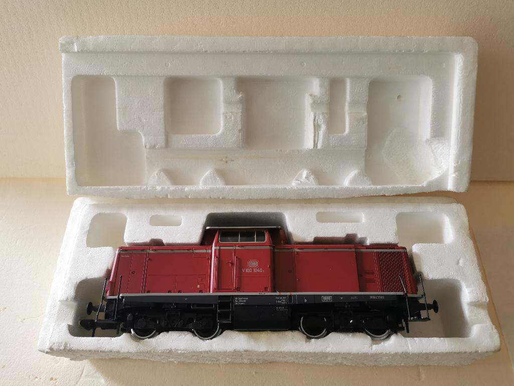 Marklin Spoor 1 V100 Dieselloc, DB-Rot, Digitaal, gebruikt, Wisselstroom, Gebruikt, Locomotief, Verzenden