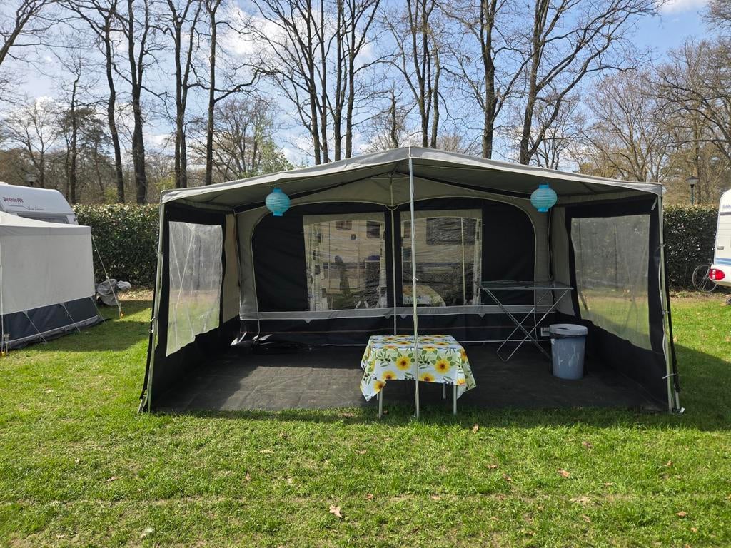 Hobby de luxe easy 400, Caravans en Kamperen, Hobby, Treinzit, Particulier, Luifel