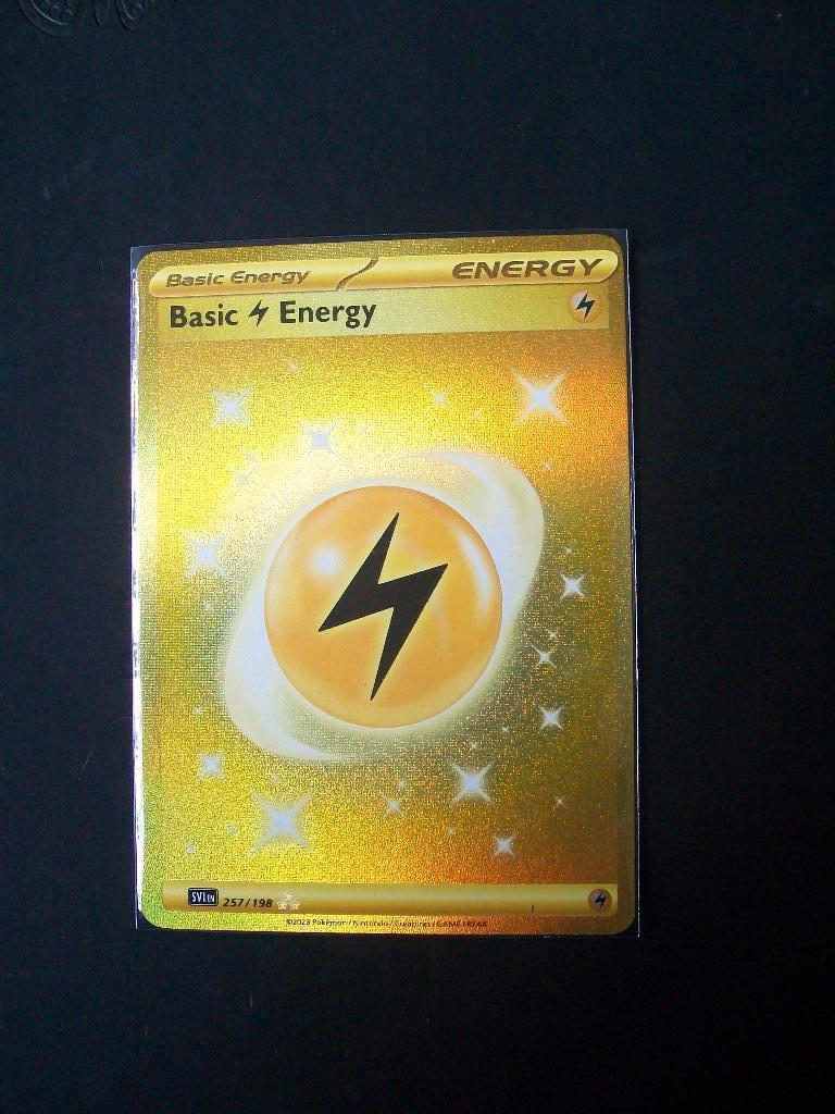 9816: Nieuwe Pokemon Kaart SECRET LIGHTNING ENERGY (257/198), Verzenden, Nieuw, Losse kaart, Foil