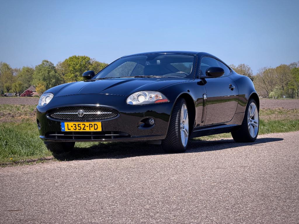 Jaguar XK 4,2 2006, black on black, Achterwielaandrijving, 296 pk, 4 stoelen, Zwart
