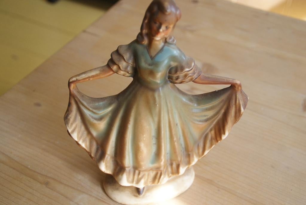 Jema vrouwenbeeldje, Ophalen of Verzenden