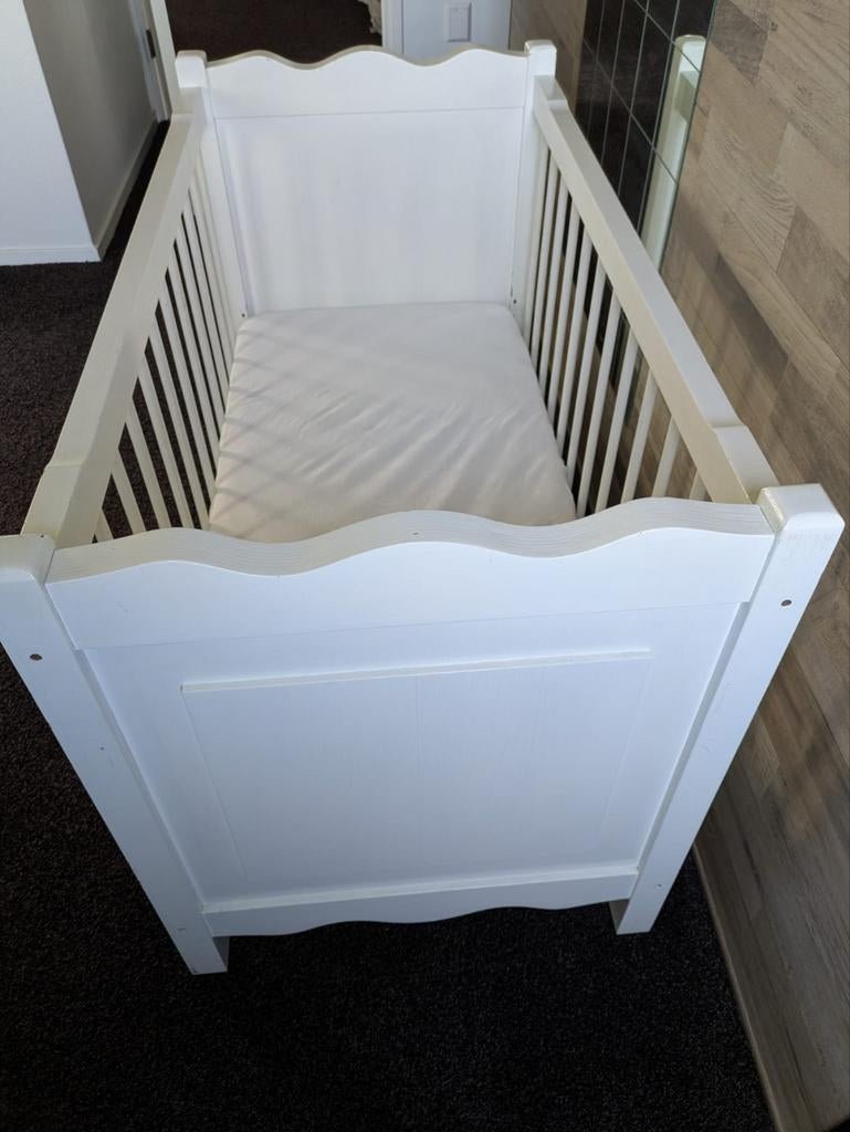 Wit kinderledikant 120x60cm met matras en toebehoren, Ophalen, Gebruikt, Ledikant