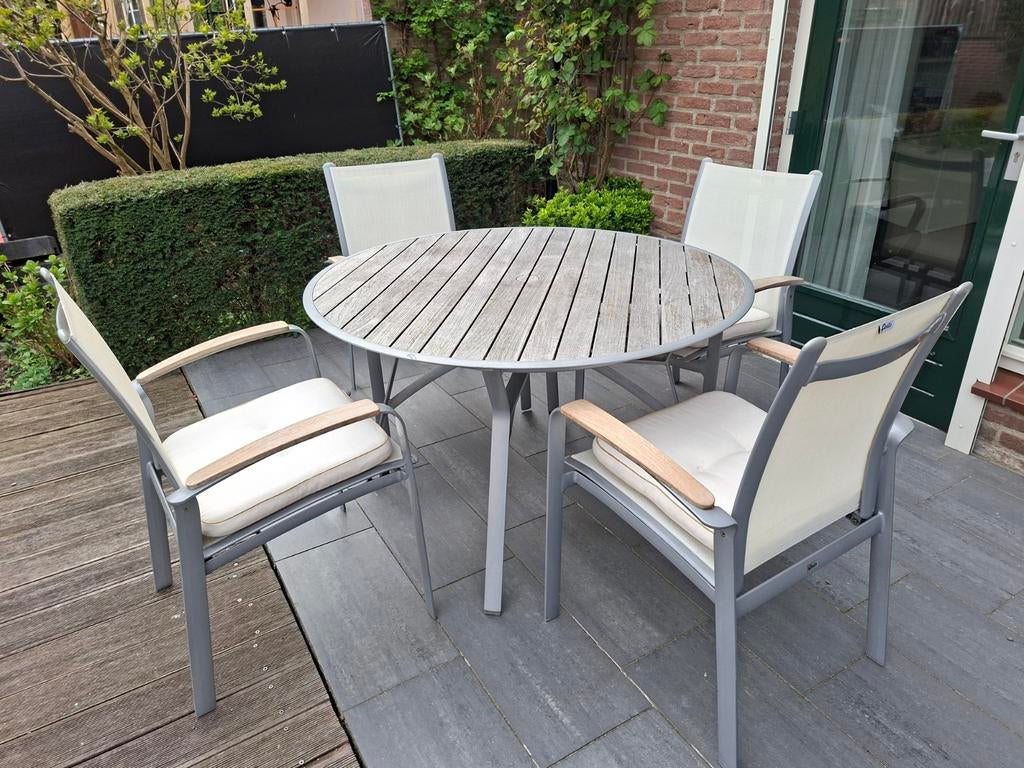 Aluminium tuinset van Gloster, Tuin en Terras, Ophalen, Zo goed als nieuw, Aluminium, 4 zitplaatsen