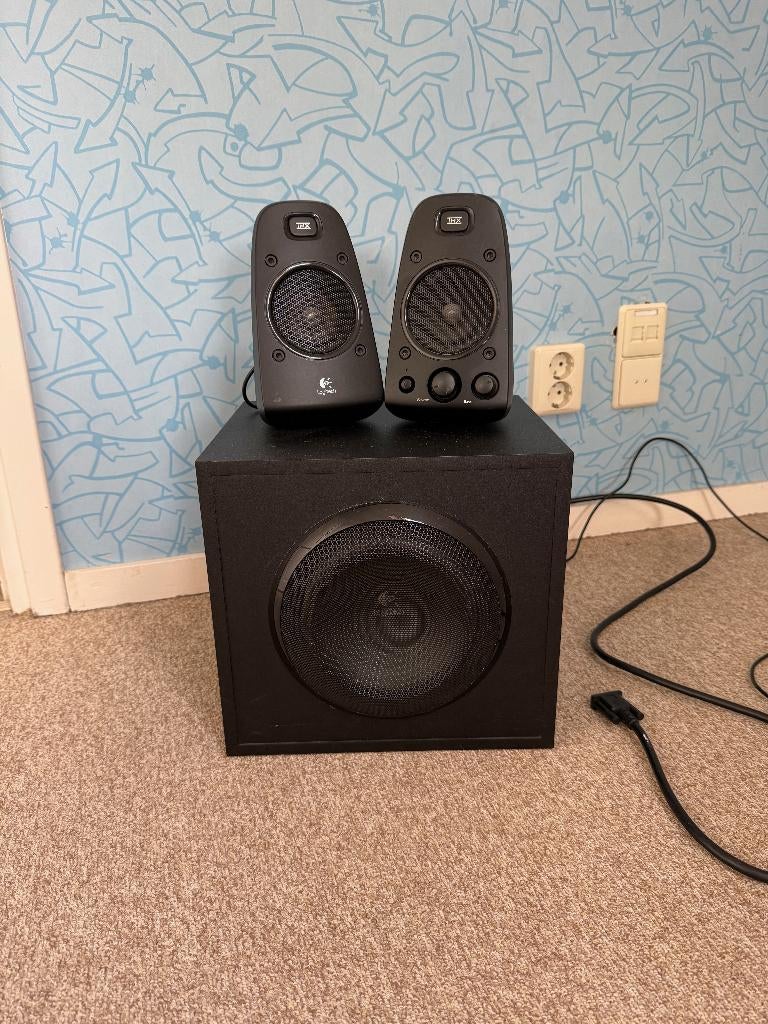 Logitech speakers met subwoofer, Computers en Software, Pc speakers, Ophalen, Gebruikt, Audiokanaal 2.1, Logitech, Creative