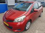 Toyota Yaris 1.3 VVT-i Aspiration (bj 2012), Auto diversen, Schadeauto's, 1329 cc, Handgeschakeld, Toyota, Benzine
