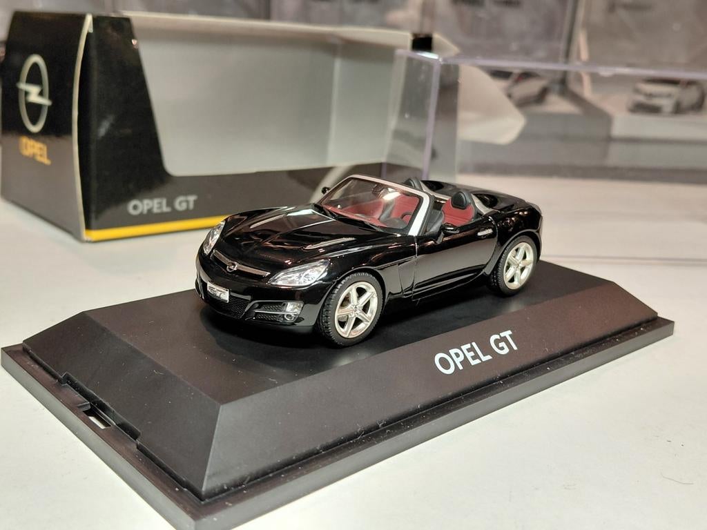Opel GT 2007-2009 Onyxschwarz 1/43 Schuco dealer, Ophalen of Verzenden, Zo goed als nieuw, Auto, Schuco