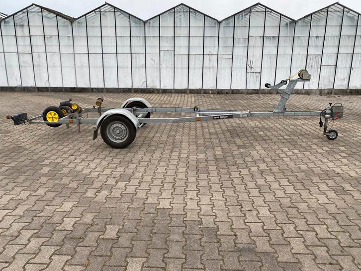 Pega trailer  sh750, Watersport en Boten, Boottrailers, Zo goed als nieuw, Overige typen, Minder dan 6 meter, Kantelbaar, Ophalen