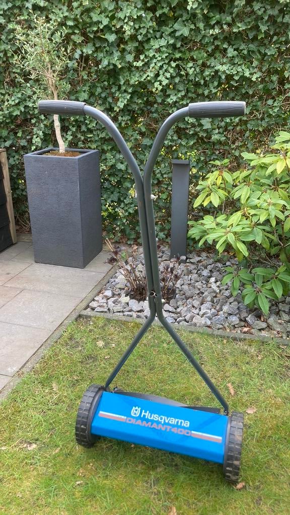 Husqvarna grasmaaier, nieuwe lagers, geslepen en garantie., Tuin en Terras, Handgrasmaaier, Ophalen of Verzenden, Zo goed als nieuw