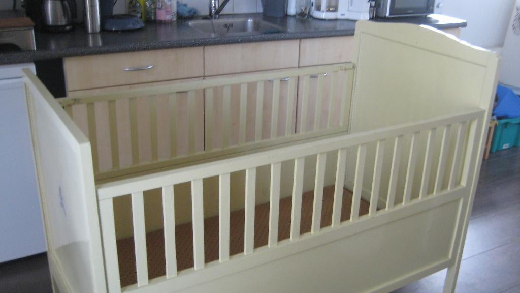 KINDERLEDIKANT MET MATRASJE, Ophalen, Gebruikt, Ledikant