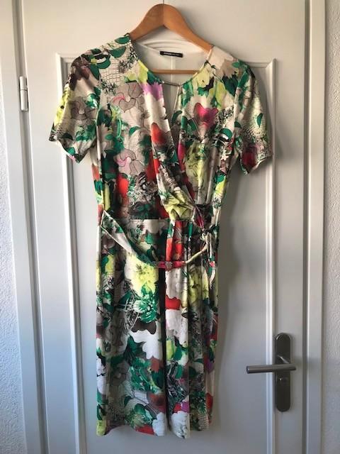 Nette zomerjurk - Frank Walder, Kleding | Dames, Jurken, Zo goed als nieuw, Maat 38/40 (M), Overige kleuren, Knielengte, Ophalen of Verzenden