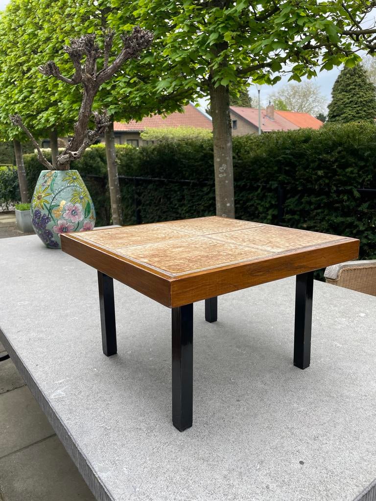 Bijzettafeltje met tegels, vintage, Huis en Inrichting, Tafels | Bijzettafels, Minder dan 45 cm, Minder dan 55 cm, Gebruikt, Vierkant