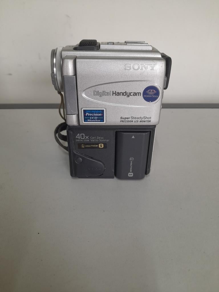 Sony Handycam mini dv camera DCR-PC3E, Mini dv, Gebruikt, 20x of meer, Ophalen of Verzenden