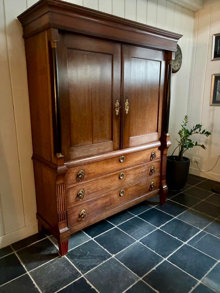 Hollands Kabinet 1780 moet weg!!!, Ophalen