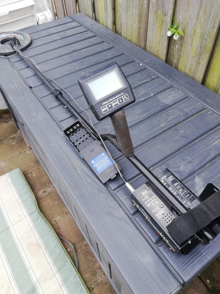 White's XLT Metaaldetector - Gebruikt, Hobby en Vrije tijd, Metaaldetectors, Gebruikt, Meer dan 30 cm, Ophalen of Verzenden, White's