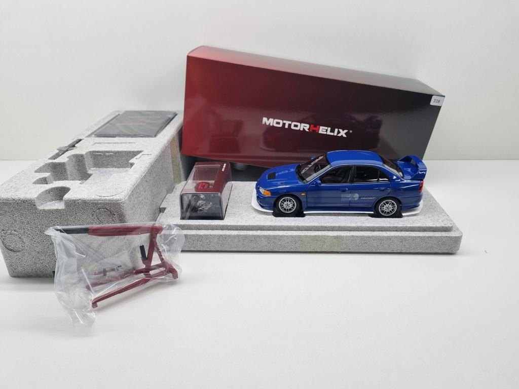 Motorhelix
Mitsubishi Lancer Evo lV Motorlift 1/499 1:18 Nie, Hobby en Vrije tijd, Modelauto's | 1:18, Ophalen of Verzenden, Nieuw