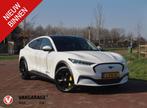 Ford Mustang Mach-E Extended RWD 98 kWh | SOH 93% | Panorama, Auto's, Ford, Gebruikt, 600 km, Wit, Mustang